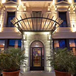 Victoria Hotel