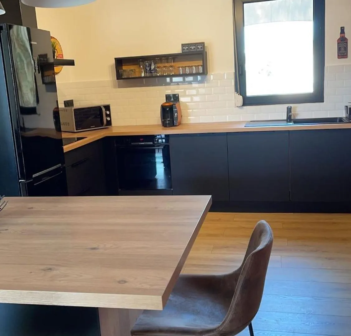 Grand Appartement Cosy Avec Terrasse Parking Valence  0*, Valence (Drome) France